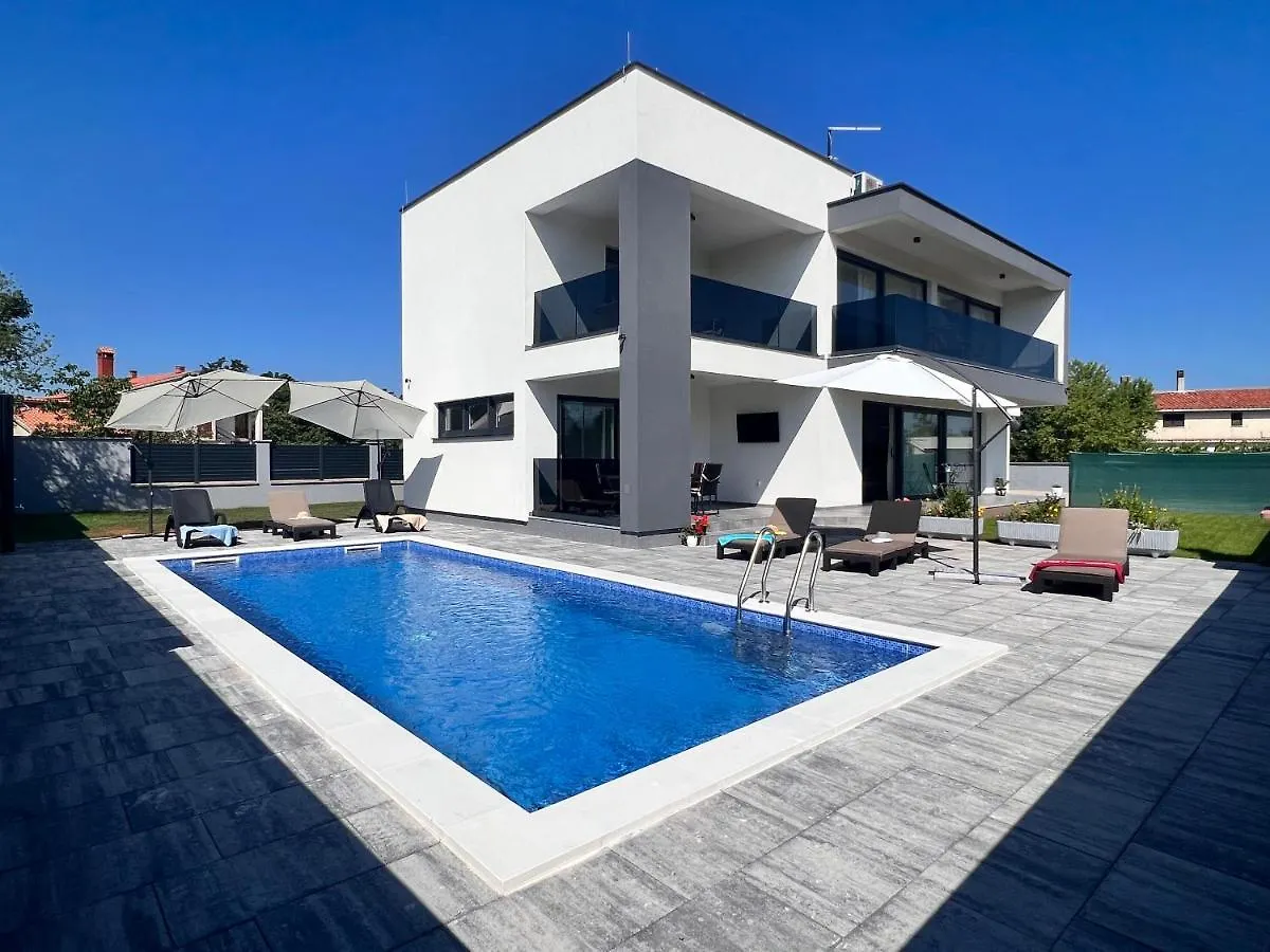 Villa H location